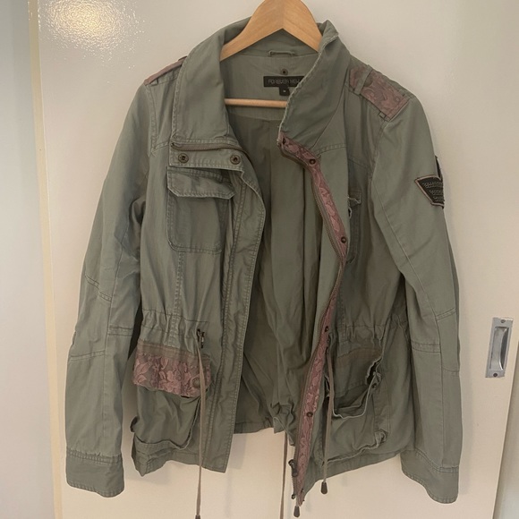 Forever New Utility Jacket - Picture 2 of 8